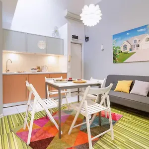 https://cupcake-2-bedroom-loft-apt-in-best-location.krakowhotelspoland.com