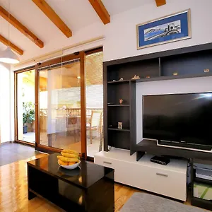 https://julijana.hotelinzadar.com