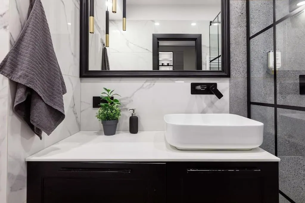 Golden Apartments Wroclaw - Great Location - Cozy And Bright&Janapawla19