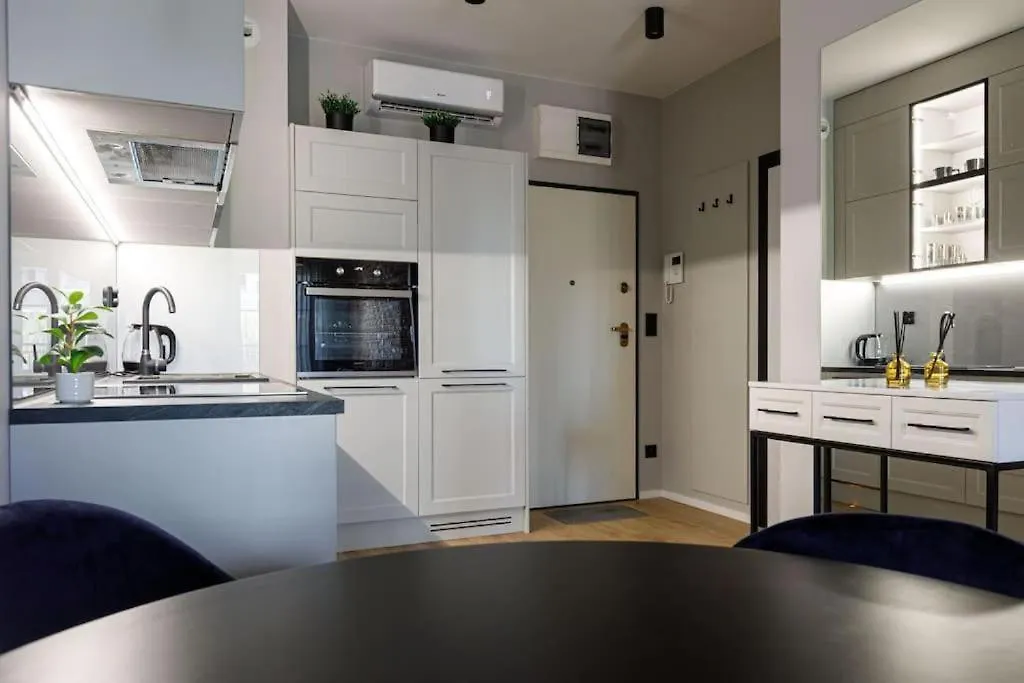 Golden Apartments Wroclaw - Great Location - Cozy And Bright&Janapawla19 Polska